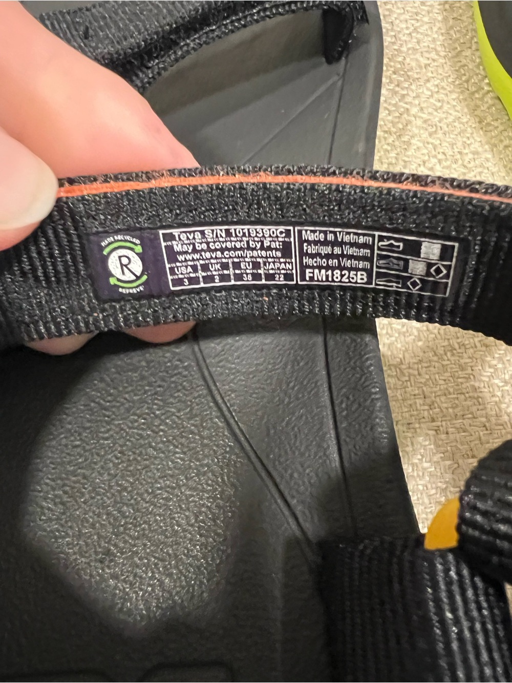 Teva Hurricane XLT 2 Kids Sandals Black Multi Neon Green Size 3 NIB - Picture 5 of 6